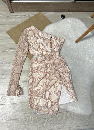 Платье от missguided