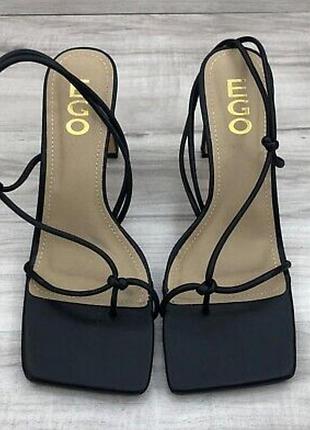 Босоножки новые ego
