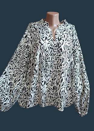 Шикарна блуза батал 💯% вискоза.