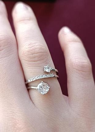 Серебряное кольцо с камушками