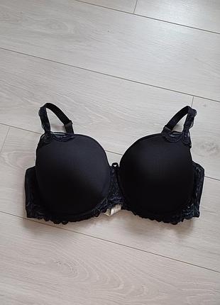 Бюзгальтер triumph 90e