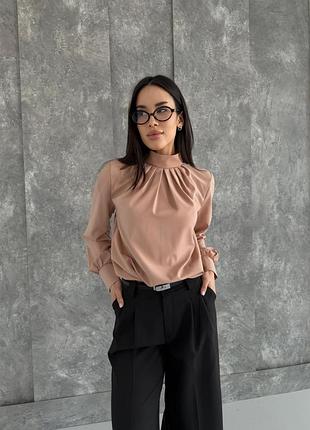 Однотонная блуза с длинными рукавами с воротником стойка