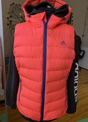 Adidas жилетка женская натуральный пух