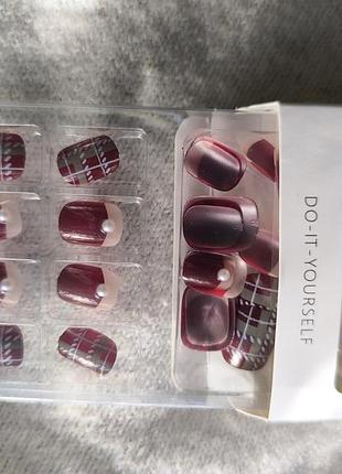 Накладные ногти с каблуком размера бордовые 💅🍒