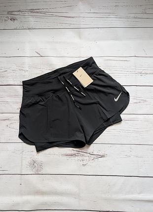 Нові спортивні подвійні шорти від nike