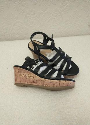 Босоніжки для дівчаток 4