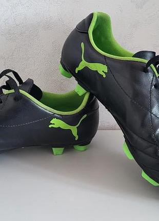 Крутые бутсы для футбола Play puma sportlifestyle