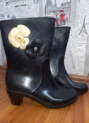 Резиновые сапоги , р.38-39