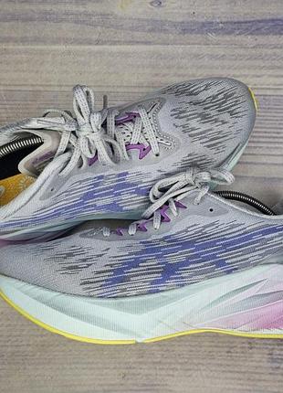 Кроссовки asics