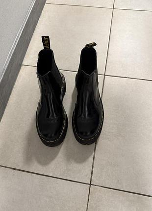 Dr. martens челсі на високій подошві р.38