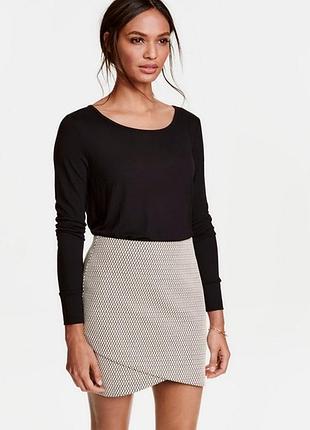 Черный лонгслив h&m