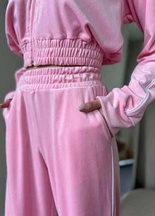 Велюровий спортивний костюм