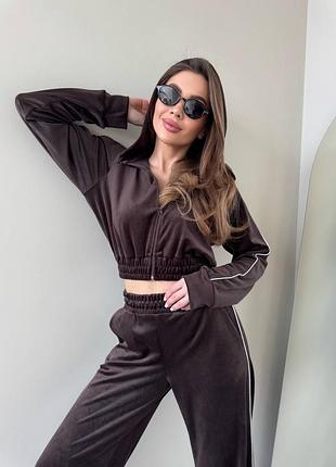 Велюровий спортивний костюм