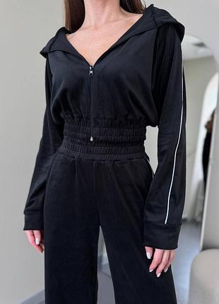 Велюровий спортивний костюм