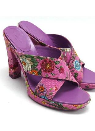 Шльопанці gucci