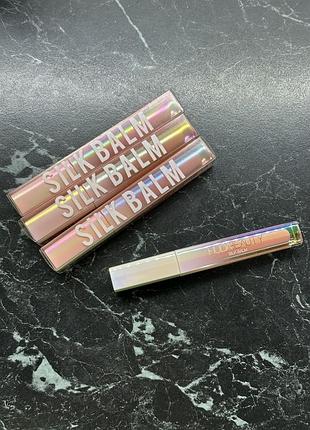 Бальзам для губ huda beauty silk balm hydra - plumping lip balm ( blush ) 3 ml