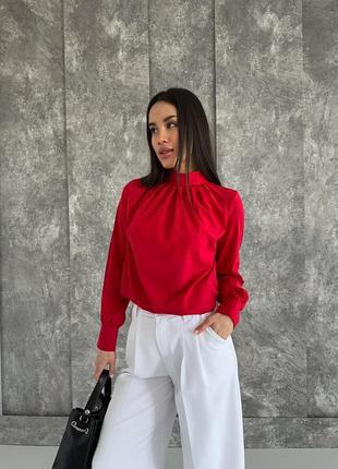 Красива блуза