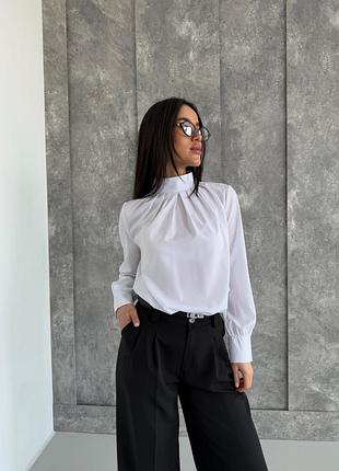 Красива блуза