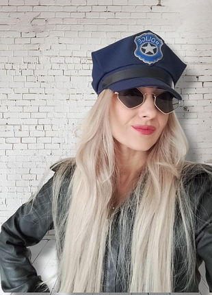 Кепка американського поліцейського. фуражка поліцейського. кашкет police