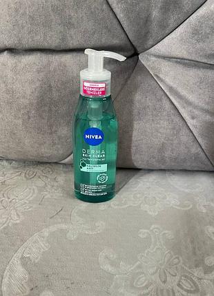 Гель для вмивання обличчя nivea derma skin clear