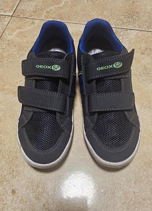 Кроссовки geox