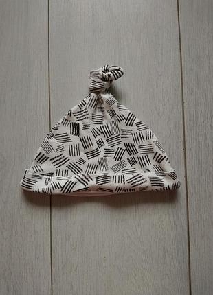 Шапочка чепчик на 9-12 месяцев