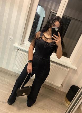 Комбинезон джинсовый темно-синего цвета