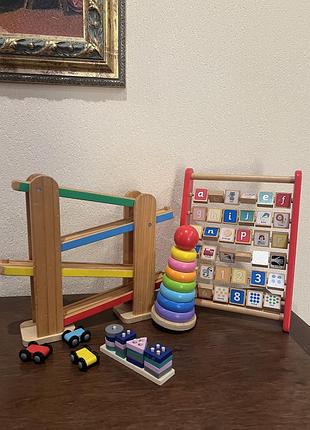 Деревʼяні іграшки трек з машинками сортери алфавіт і цифри