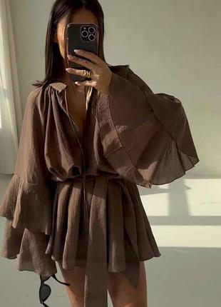 Крутезненное легкое платье