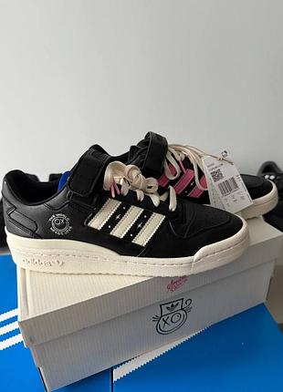 Оригинальн! кроссовки adidas forum low gz2205