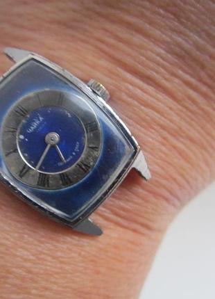 Часы женские "чайка" знак качества.№41