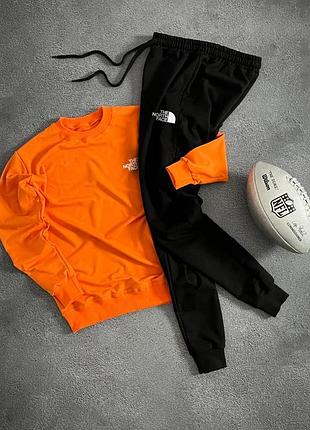 Спортивный костюм tnf