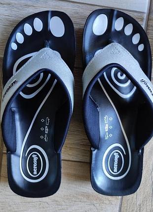 Ортопедичні в'єтнамки