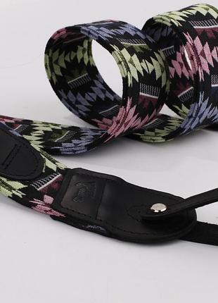 Гитарный ремень ручной работы в подарок с черной кожей puls, handmade guitar strap, present