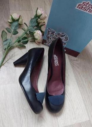 Новые кожаные туфли р 40-41