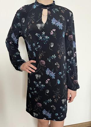 Вечернее платье в цветы цветочное