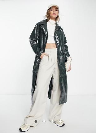 Оливковий вініловий плащ тренч з еко-шкіри латекс asos лаковий шкіряний