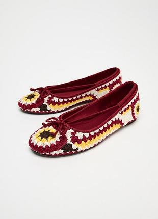 Балетки с вышивкой zara