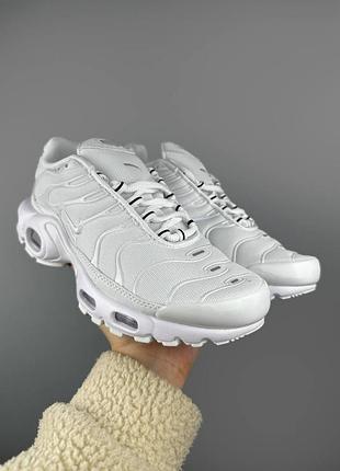 Жіночі та чоловічі кросівки nike air max plus tn all white