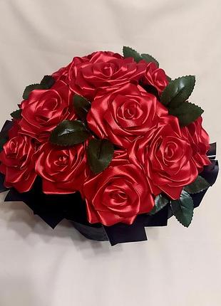 Троянди атласні ,( букети та корзинки)
