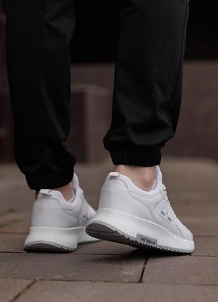 Кросівки new balance light white 8