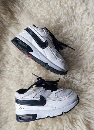 Кроссовки на малыша nike air max