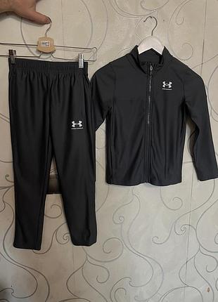 Спортивний костюм under armour 6/7 років