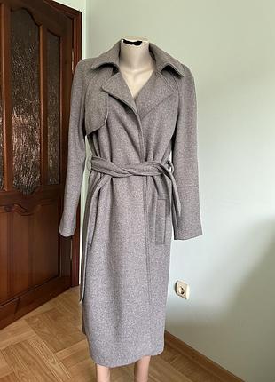 Пальто без подкладки и этикеток, на запах