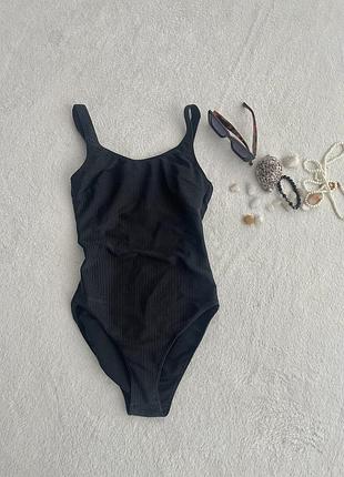 Купальник суцільний