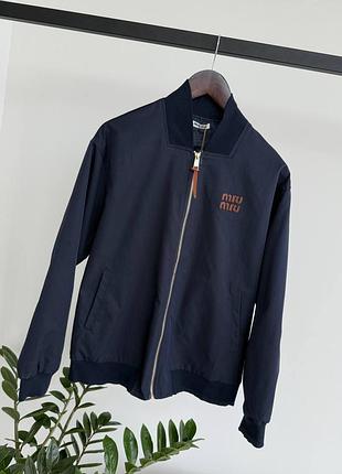 Куртка вітрівка