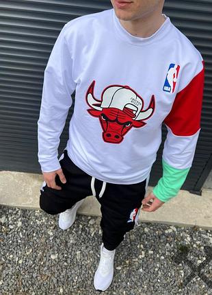 Костюм спортивный нереально