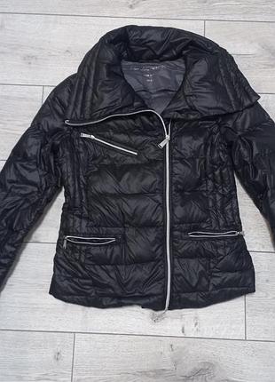 Жіноча куртка