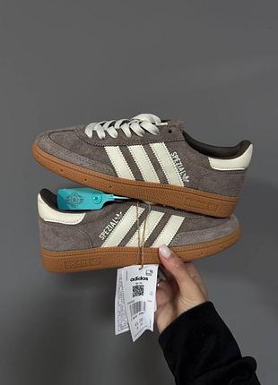 Женские кроссовки adidas spezial chocolate premium