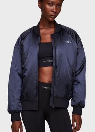 Куртка на легком утеплителю tommy hilfiger